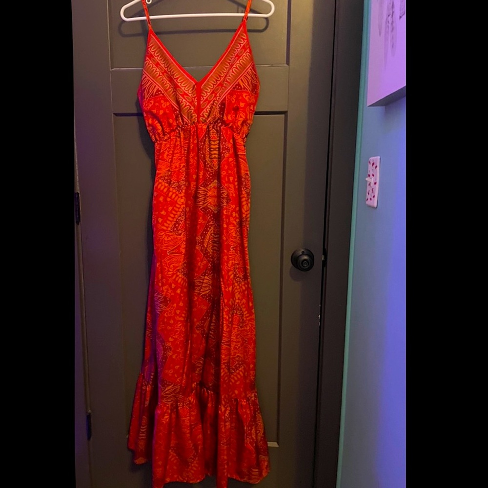 Maxi dress. Size M.